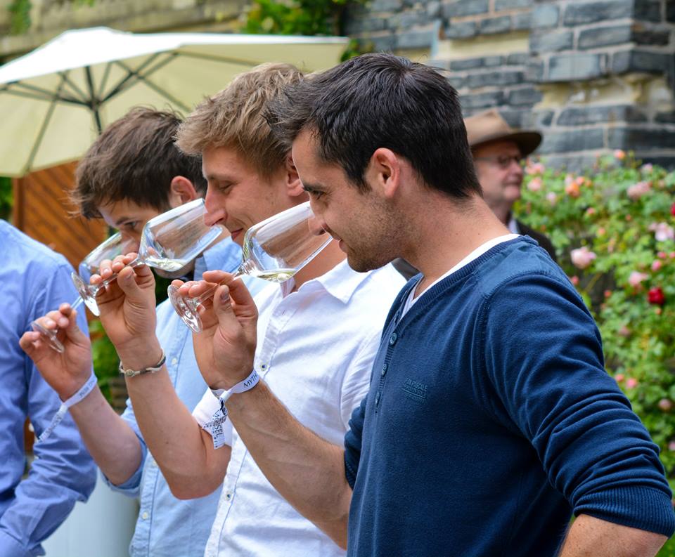 tasting! ©Chris Marmann